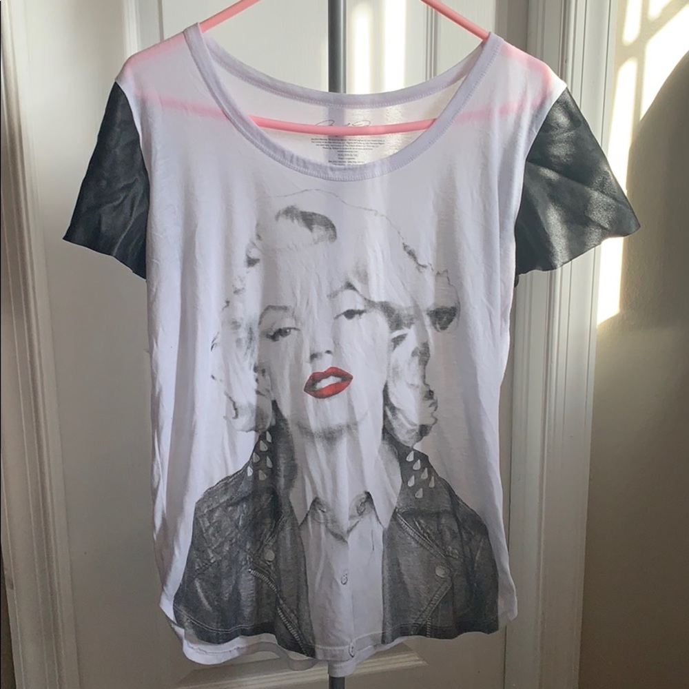 Marilyn Monroe shirt